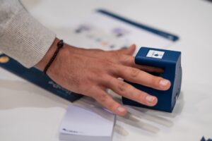 Lire la suite à propos de l’article Révolution dans l’authentification biométrique pour la santé et l’aide humanitaire : Project HOPE et Global ID, une alliance au service de l’impact social